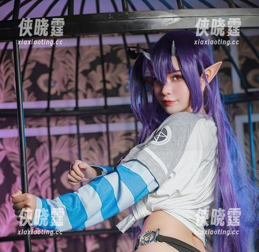 Azami 免费的短裤照片,看Azami怎么把简单变得不简单!