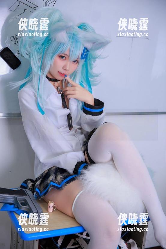G44不会受伤 这组G44不会受伤妃妃高清套图,仿佛在告诉我:你可得清醒点!
