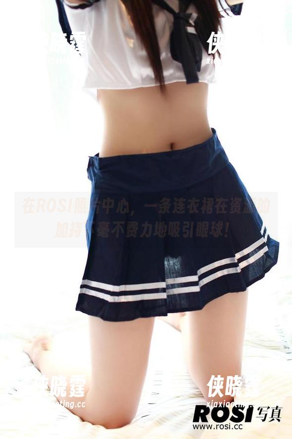 ROSI写真 在ROSI照片中心,一条连衣裙在资源的加持下毫不费力地吸引眼球!