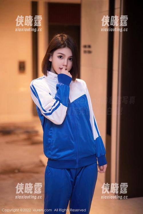 Xiuren秀人网 - 娜露selena的私房写真，清纯得就像刚刚洗完澡的小白兔！