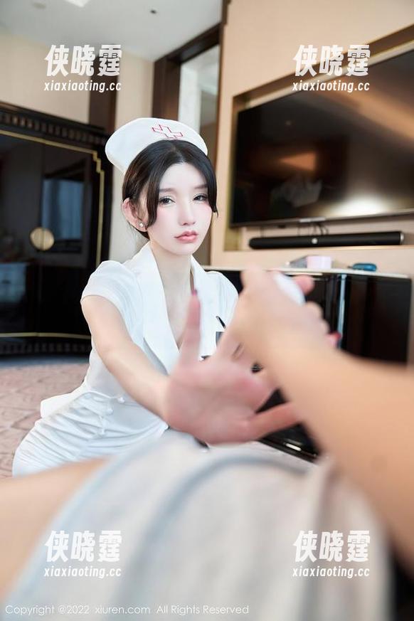 Xiuren秀人网-白洁Bessie Xiuren秀人网 - 白洁Bessie的网袜作品集:给腿部个性一条生路!