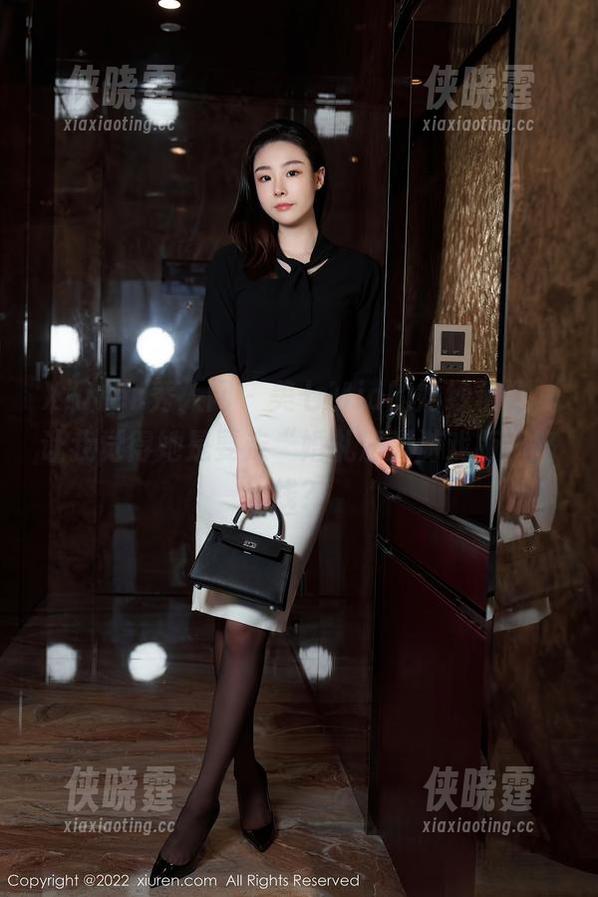 Xiuren秀人网-美七Mia Xiuren秀人网 - 美七Mia的婚纱精选,让我觉得她是要走“婚礼派对游戏版”路线?