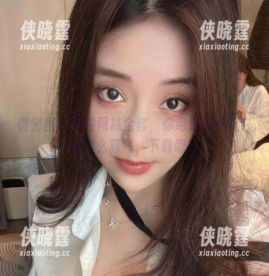 微密圈 - 奶雯网袜全套，你绝对想不到它能这么骚气，下载吧！