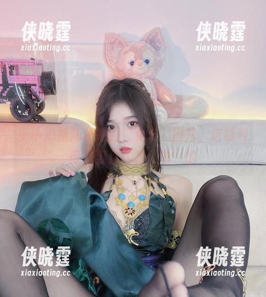 小小奶瓶儿 小小奶瓶儿和她的‘女友’图片,这福利可是要你认真‘领’的