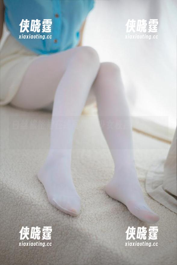 少女秩序 白丝棕格裙在线写真,少女秩序又开始调皮了