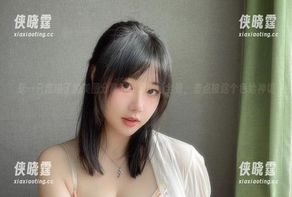 是一只废喵了 是一只废喵了的美图分享下,绿小柄全景,差点被这个色给神切了!