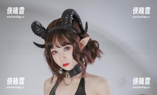 是青水 是青水的露背毛衣私拍,竟然能让人流连忘返