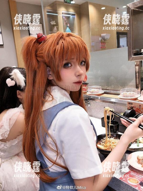 特软儿Sona在海边的肆意，原图和写真你看哪个好？