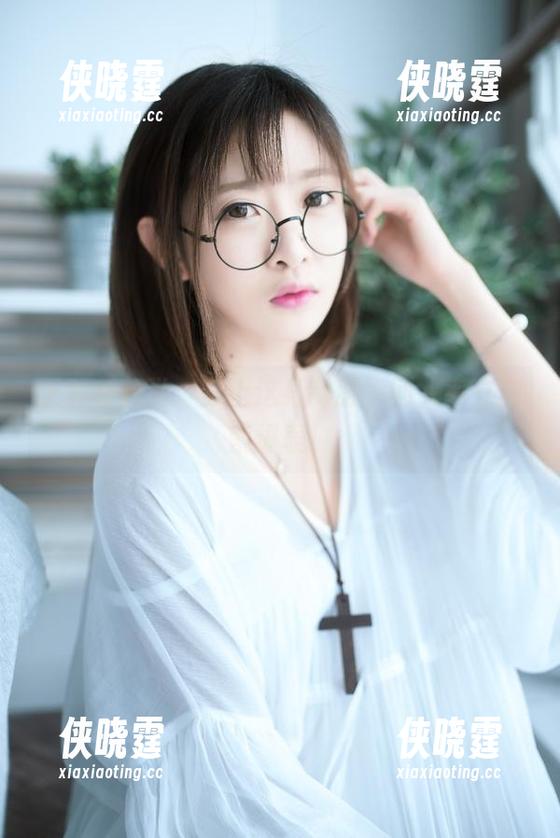 王羽杉 王羽杉想说:穿上这身制服,回头率立刻索爆表!