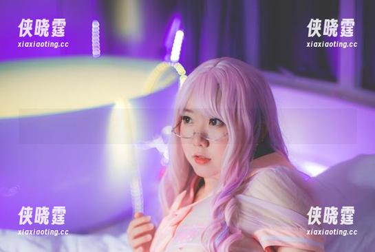 来！下载甜糖大魔王的裤里丝写真，保你差点心神不宁！