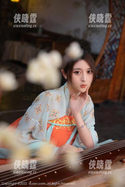 秀人网-安妮Tess 秀人网 - 为何居家也能如诗如画?安妮Tess用全套图片解答了这一切。