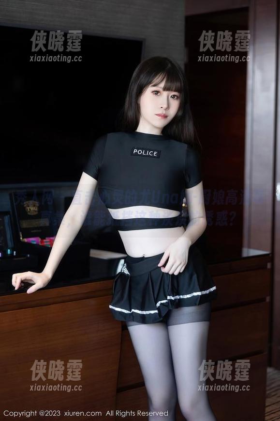 秀人网-尤Una娜 秀人网 - 直击心灵的尤Una娜-厨娘高清写真集,谁能抵挡这种淡淡的诱惑?