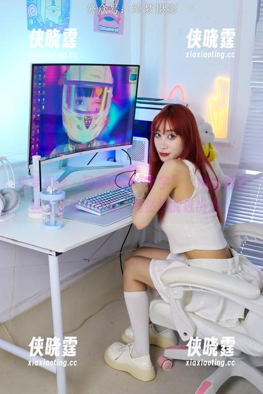绮梦摄影-小宇 绮梦摄影 - 写真中的“小宇”,她的美脚让人不自觉停留,竟然没能逃出来。
