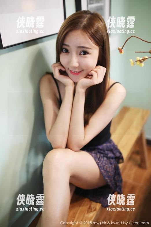 美媛馆 - 杨晓青儿最新写真，夏天里的百变态，拍完照也不会忘记扭一下腰，哈哈，果然是专业的。