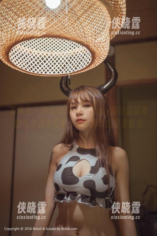 菠萝社 - 柳侑绮Sevenbaby那轻描淡写的马尔代夫写真合集：别说我没警告你