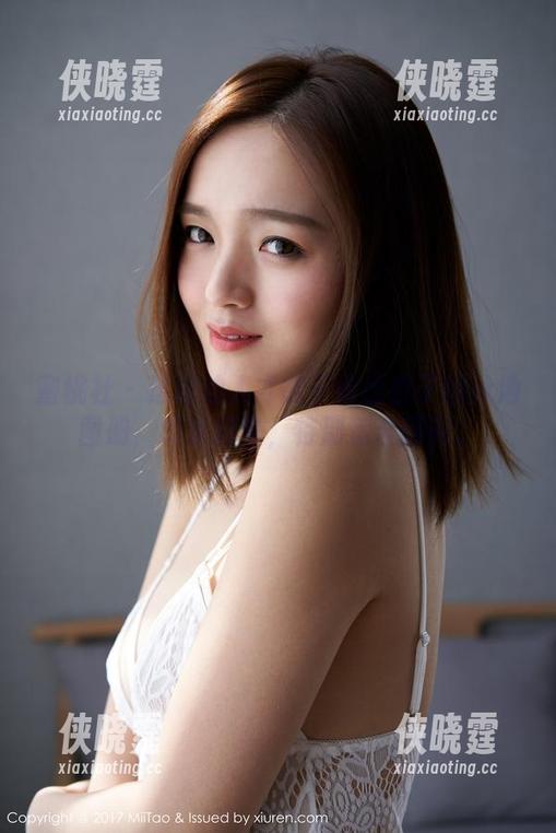 蜜桃社 - 这样的人才能干得出杏子的泳池图册，浑水摸鱼，特别适合翻阅。