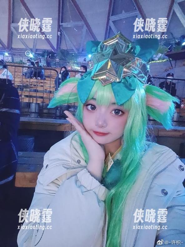 许枳 小心,进入许枳“甜心”写真区域,糖分超标,随时拉仇恨。