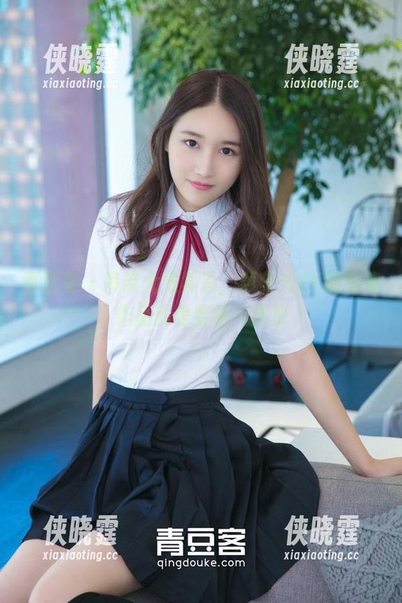 青豆客-颖莹儿YY 青豆客 - 吊带大放异彩,颖莹儿YY的全集作品就是要看个痛快
