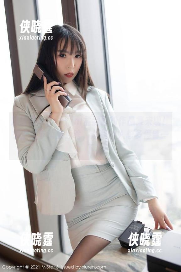 魅妍社-FoxYini孟狐狸 魅妍社 - FoxYini孟狐狸的作品集来啦!镂空细节透出点啥,总是让人想多停留一下